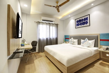 Flxho Royal Orbit - Cyber City, Gurugram, India