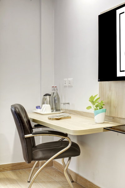 Flxho Royal Orbit - Cyber City, Gurugram, India