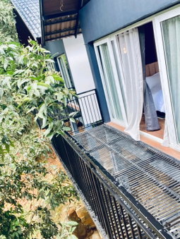 SR Villa - Serenity by riverside, Meppādi, India