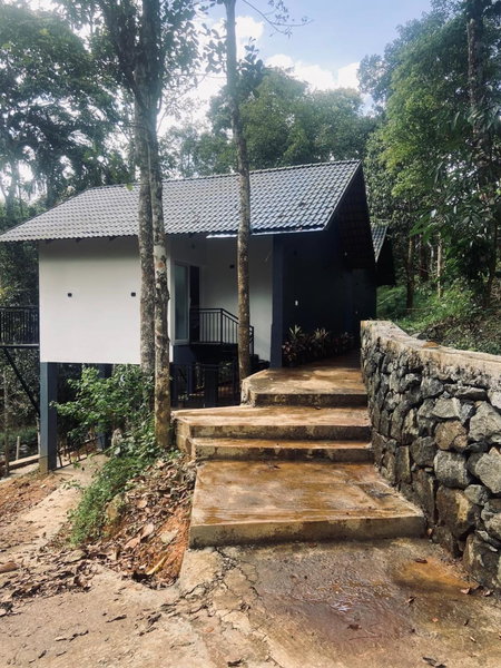 SR Villa - Serenity by riverside, Meppādi, India
