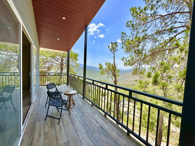 Pine Country Resort, Mukteswar, India