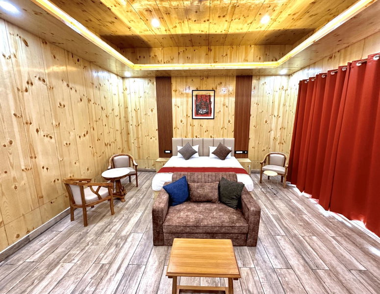 Pine Country Resort, Mukteswar, India