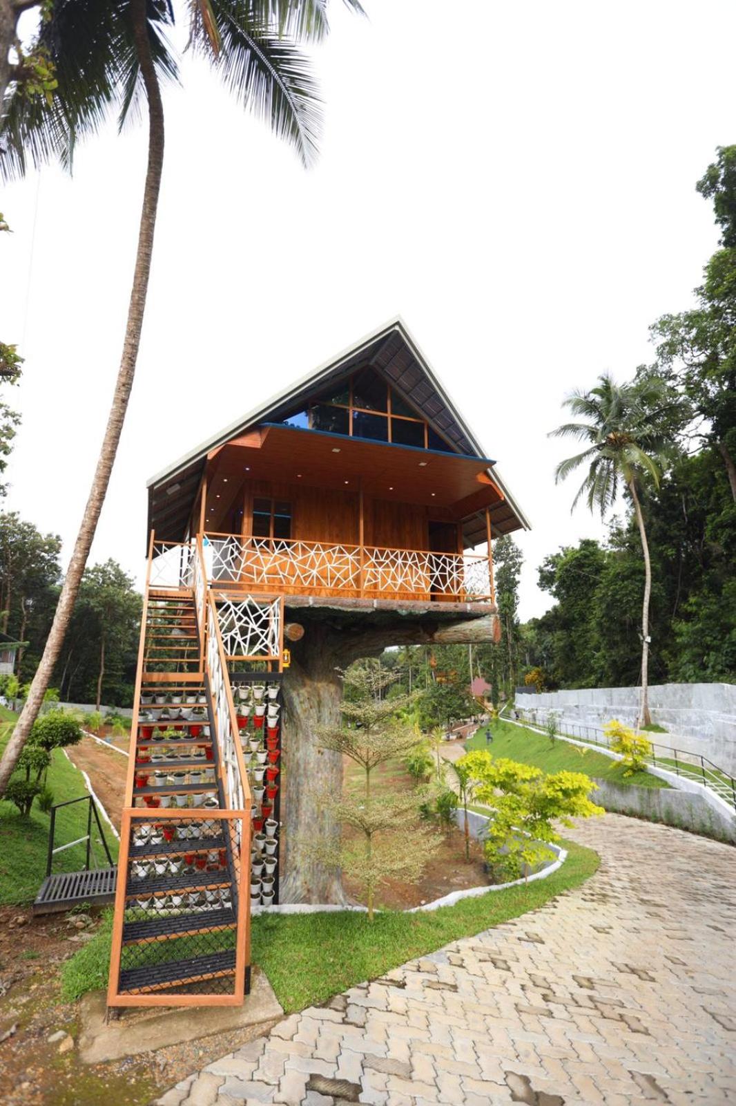 Karingens Resort, India