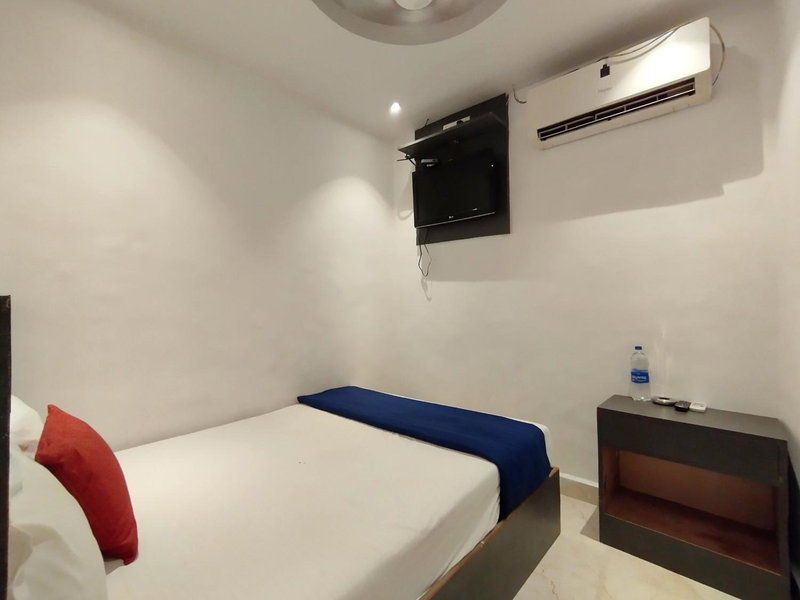 Hotel Aspen - Nr Mumbai Airport, Mumbai, India