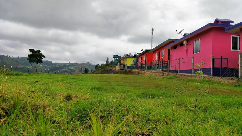 The Bowers Chalet Private Campfire & Lawn BBQ, WIFI, Breakfast Hill Top 360 degree view, Ooty, India