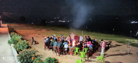 The Bowers Chalet Private Campfire & Lawn BBQ, WIFI, Breakfast Hill Top 360 degree view, Ooty, India