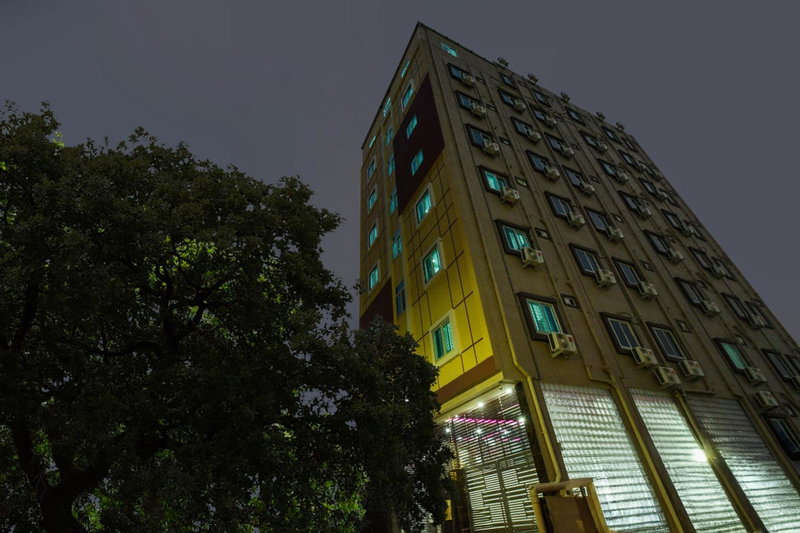 Super Townhouse Kokapet Formerly Aarian Tej Nilayam, Hyderabad, India