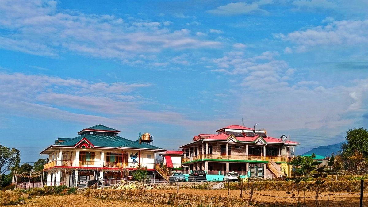 Hotel · Bir Nest Hostel, Bīr