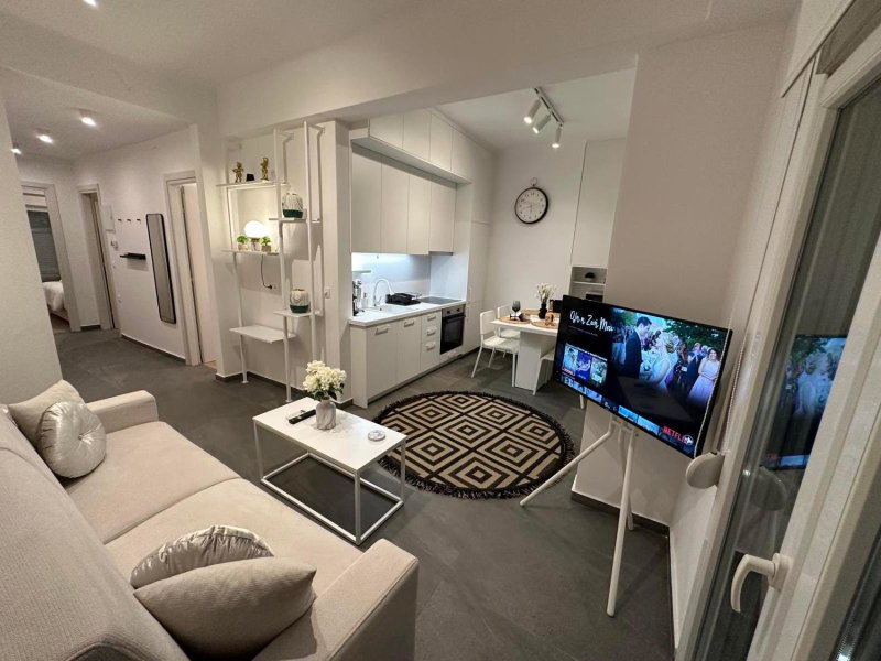 Lusso Bianco, Nilie Hospitality MGMT, Thessaloniki, Greece