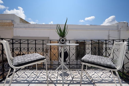 Argonauta, Paros, Greece