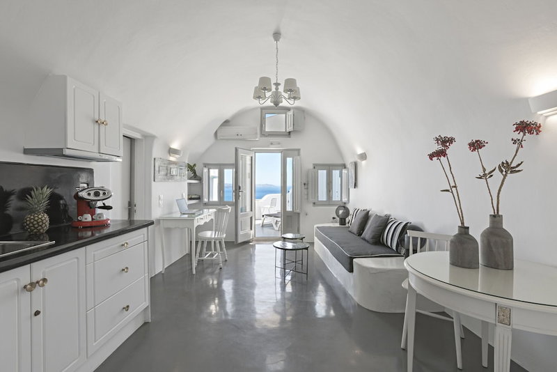 Helianthus Suites, Santorini, Greece