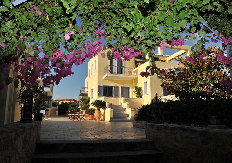 Fistikies Holiday Apartments, Aegina Town, Greece