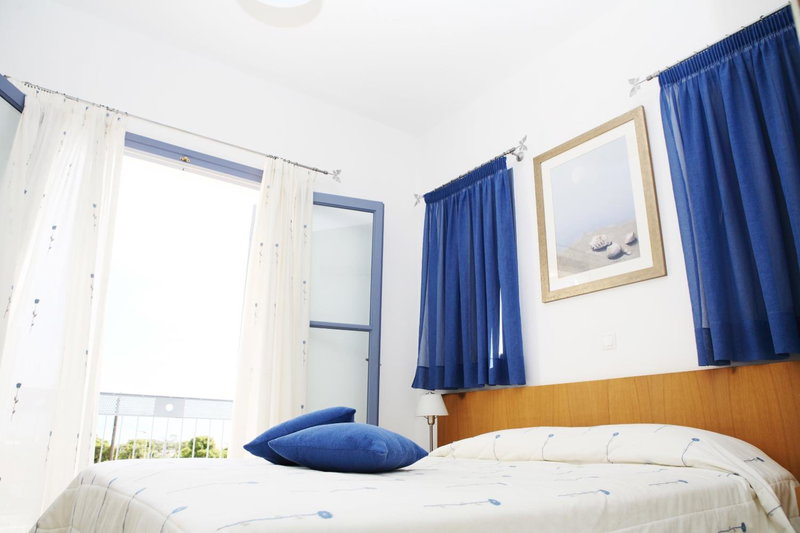 Fistikies Holiday Apartments, Aegina Town, Greece