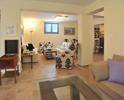 Fistikies Holiday Apartments, Aegina Town, Greece