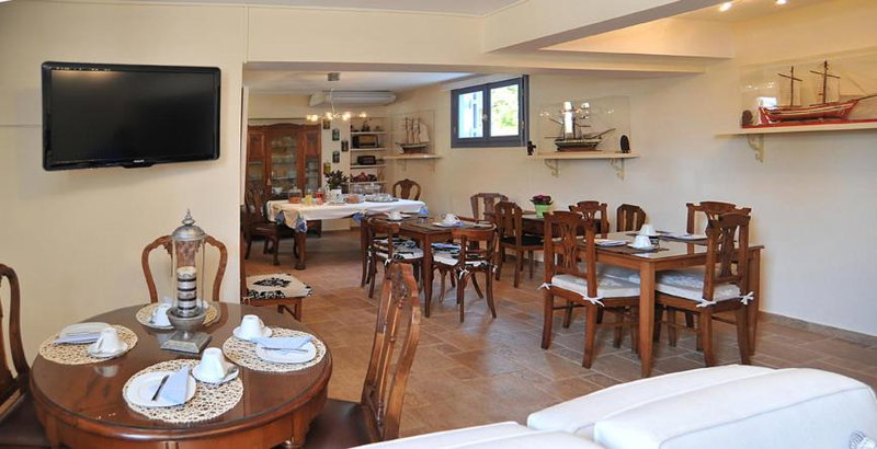 Fistikies Holiday Apartments, Aegina Town, Greece