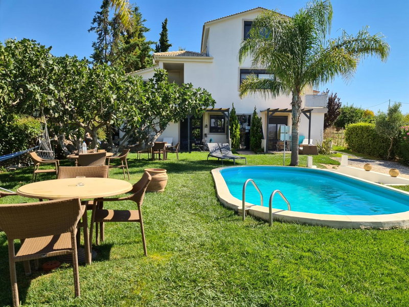 Villa Vravrona Tower & Suites, Markopoulo, Greece