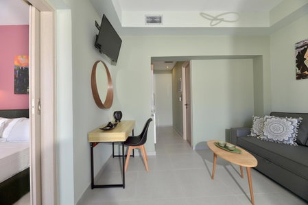 Swan Paradise Residences, Loutra Oraias Elenis, Greece
