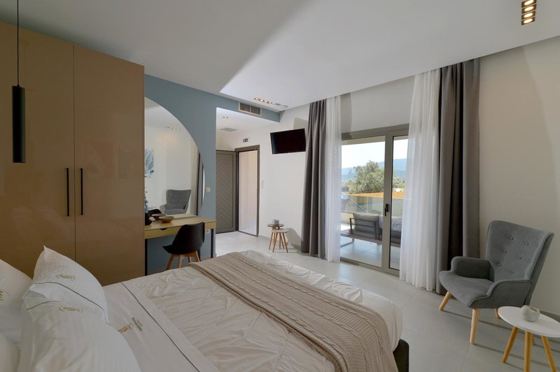 Swan Paradise Residences, Loutra Oraias Elenis, Greece