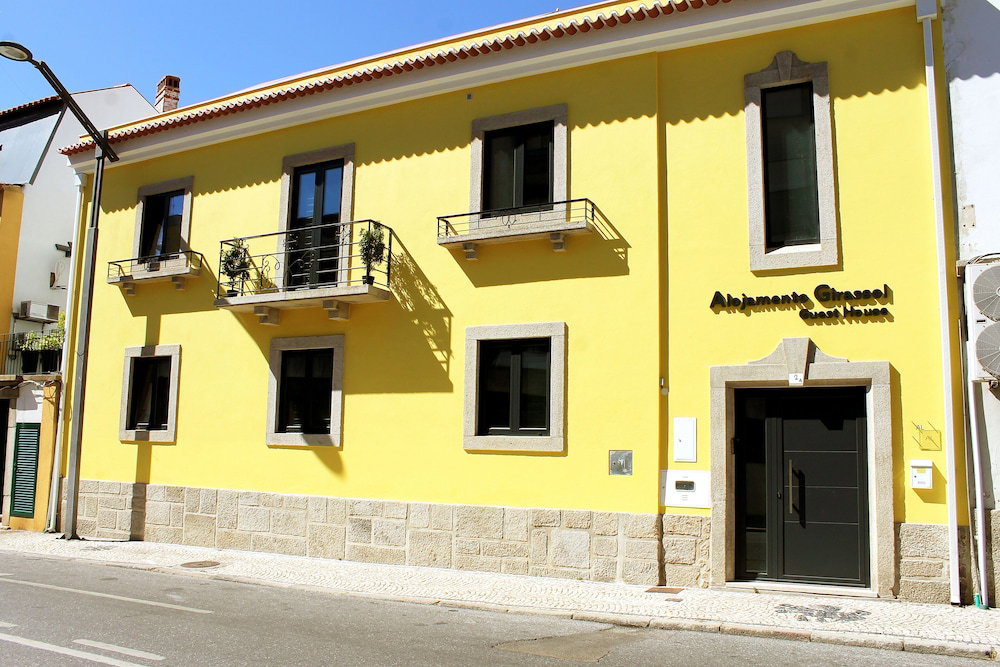 Alojamento Girassol - Guest House, Portugal