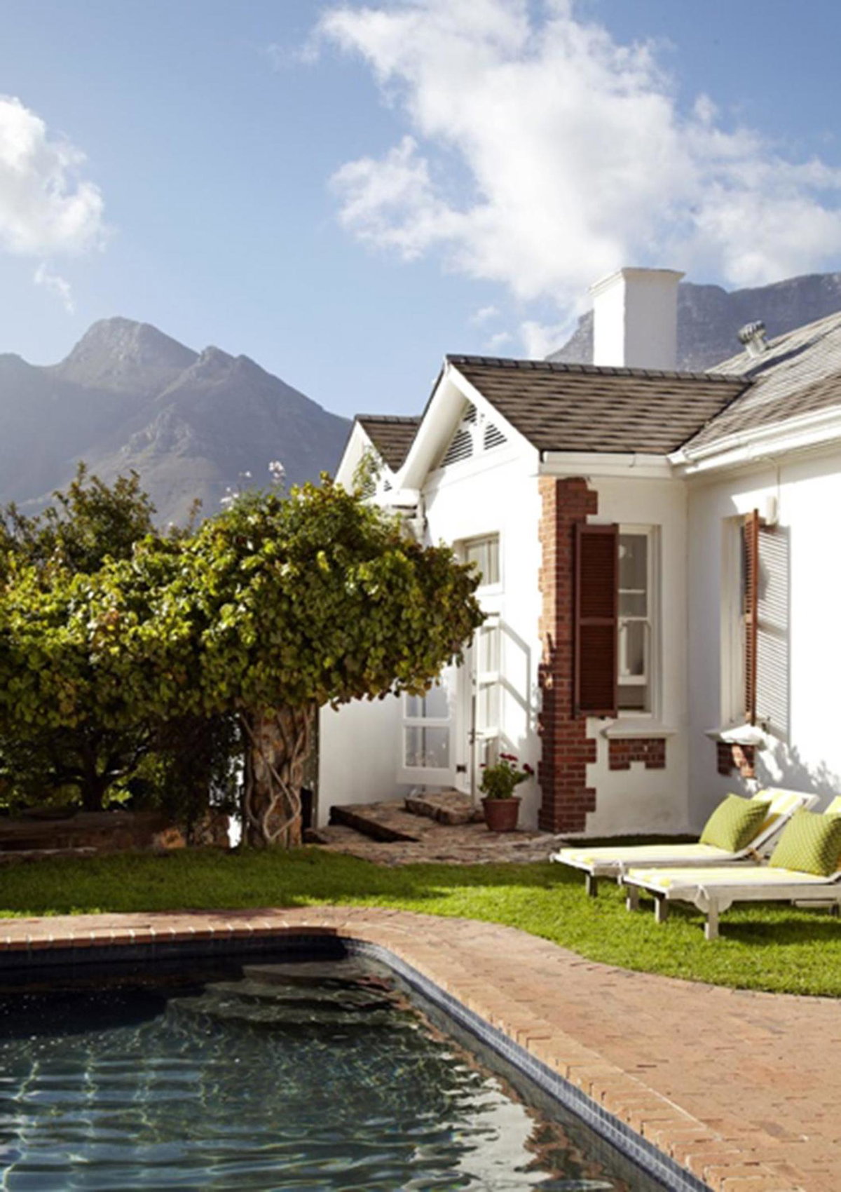 InAweStays Holiday Homes, South Africa