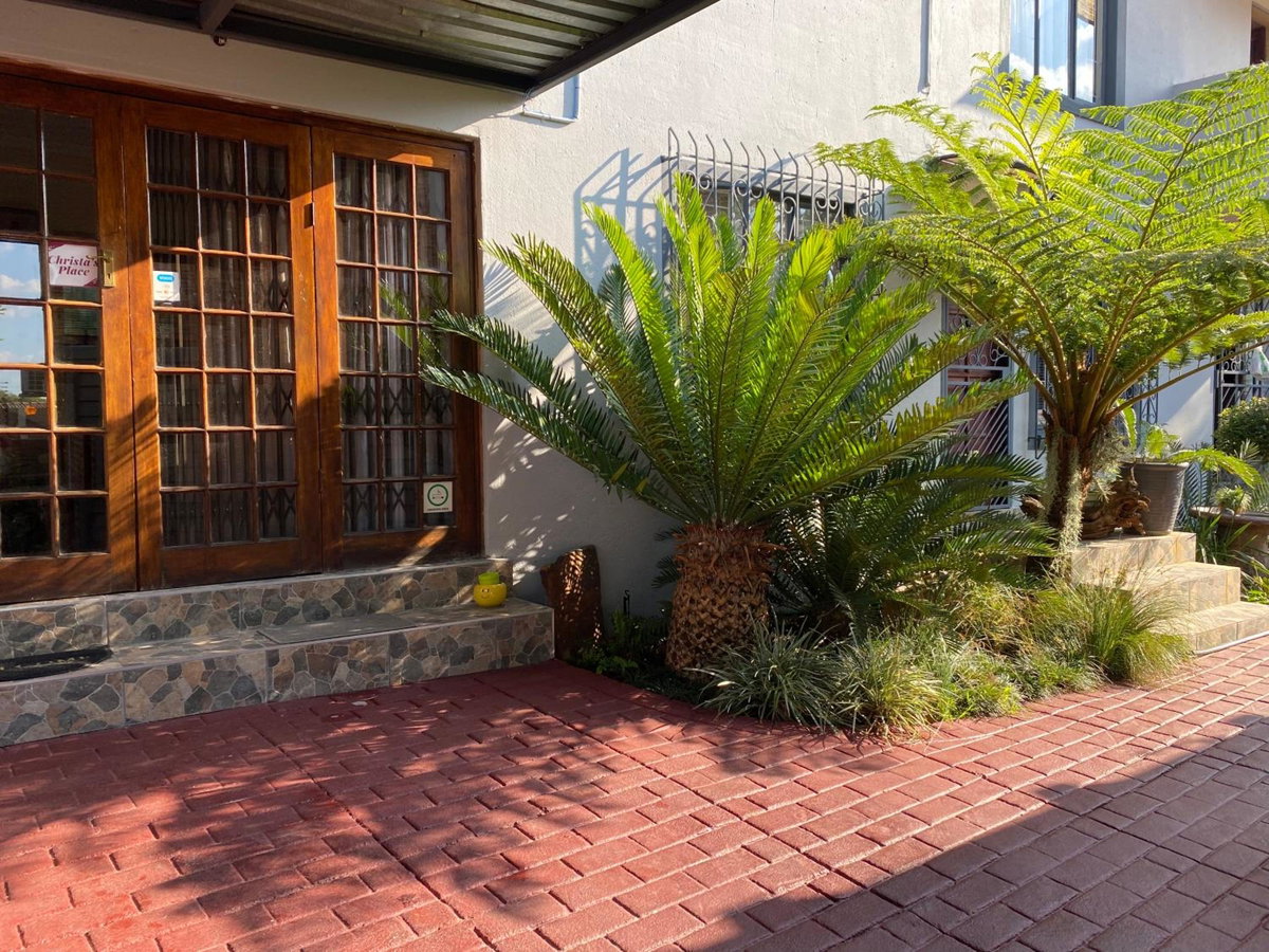 Hotel · Christa's Place 897, Pretoria