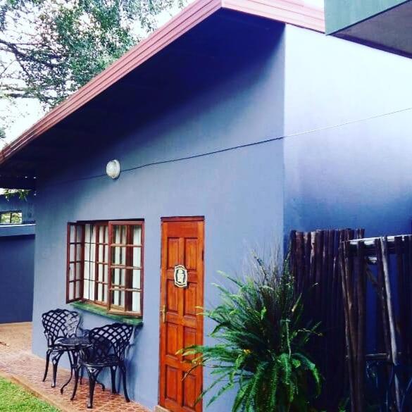 Mount Azimbo Lodge, South Africa