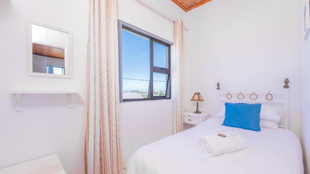 Suikerbekkie, Struisbaai, South Africa
