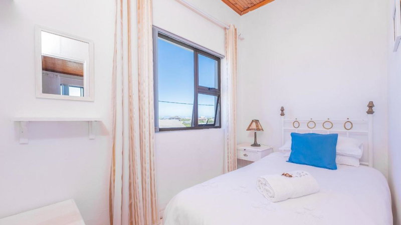 Suikerbekkie, Struisbaai, South Africa