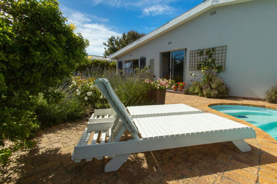Surf Way Beach cottage, Cape Town, South Africa