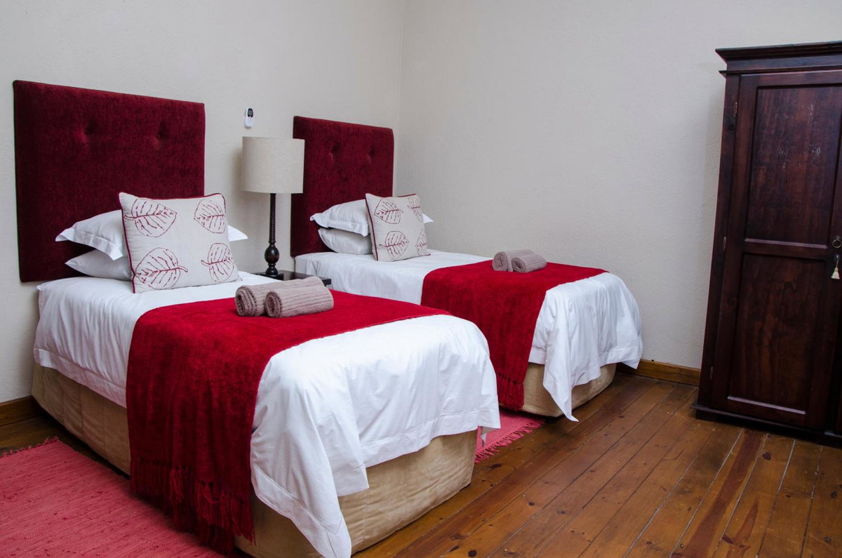 Villa Rostrata-on-Lake, South Africa