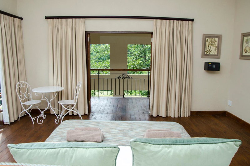 Villa Rostrata-on-Lake, Hazyview, South Africa