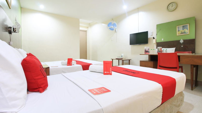 RedDoorz Plus @ Chinatown Binondo, Manila, Philippines