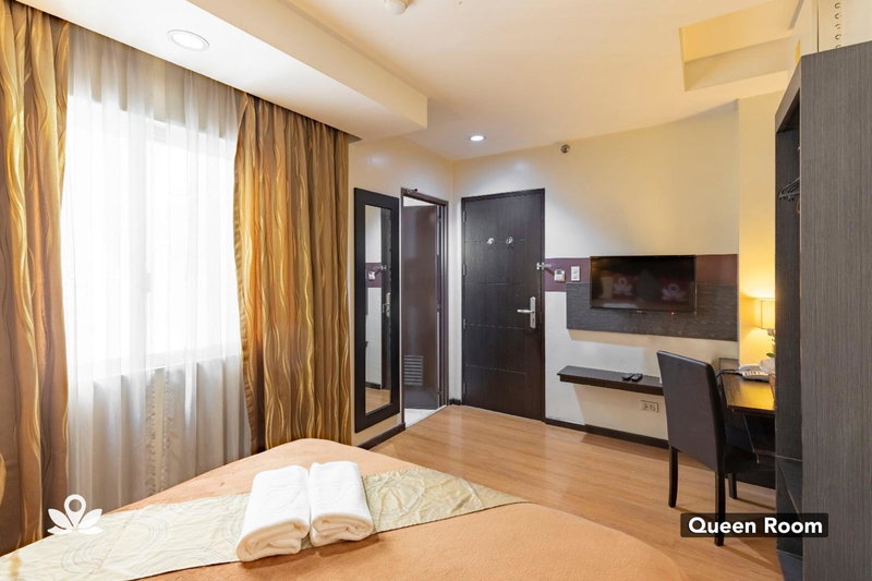 Lorenzzo Suites Hotel Makati, Manila, Philippines