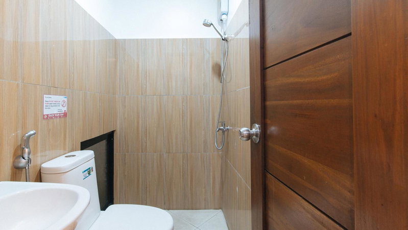 RedDoorz at DBuilders Rooms Ph1 Taguig, Manila, Philippines