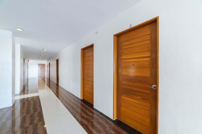 RedDoorz Plus @ San Roque Roxas City, Roxas City, Philippines