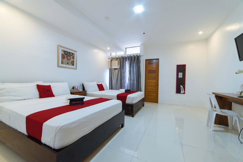 RedDoorz Plus @ San Roque Roxas City, Roxas City, Philippines