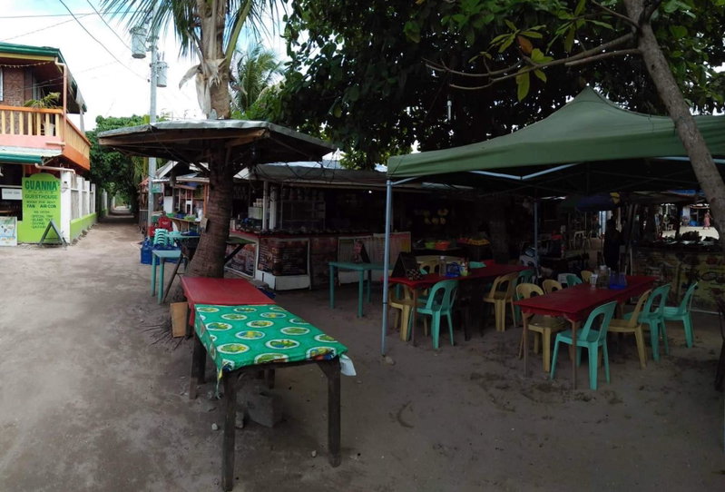 Guanna's Place Room and Resto Bar, Malapascua Island, Philippines