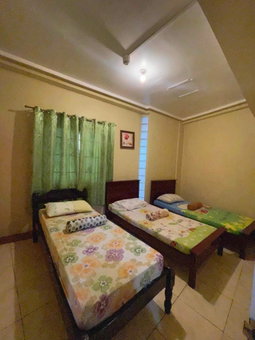 ASHBURN'S TRANSIENT BAGUIO - BASIC SLEEP and GO, LIMITED PAY PARKING, SELF SERVICE, Baguio, Philippines