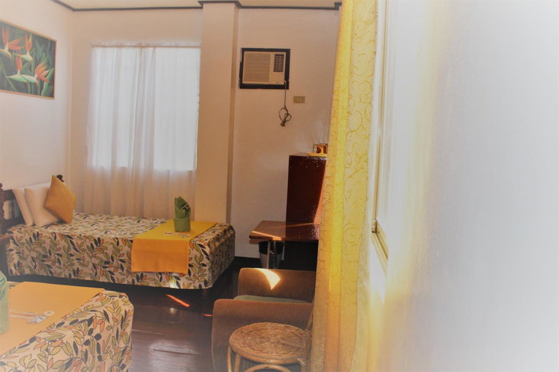 Lolo Oyong Pension House, El Nido, Philippines