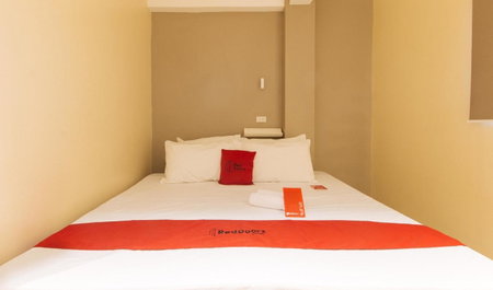 RedDoorz at Laiya Vivo Hotel Batangas, San Juan, Philippines