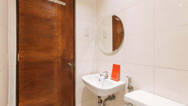 RedDoorz at Laiya Vivo Hotel Batangas, San Juan, Philippines