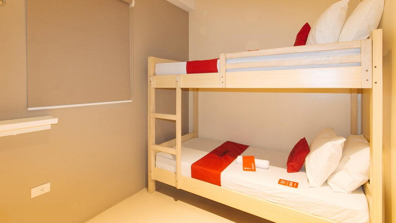 RedDoorz at Laiya Vivo Hotel Batangas, San Juan, Philippines