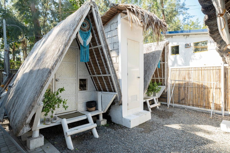 Costas De Liwa Bar & Beach Resort, Zambales, Philippines
