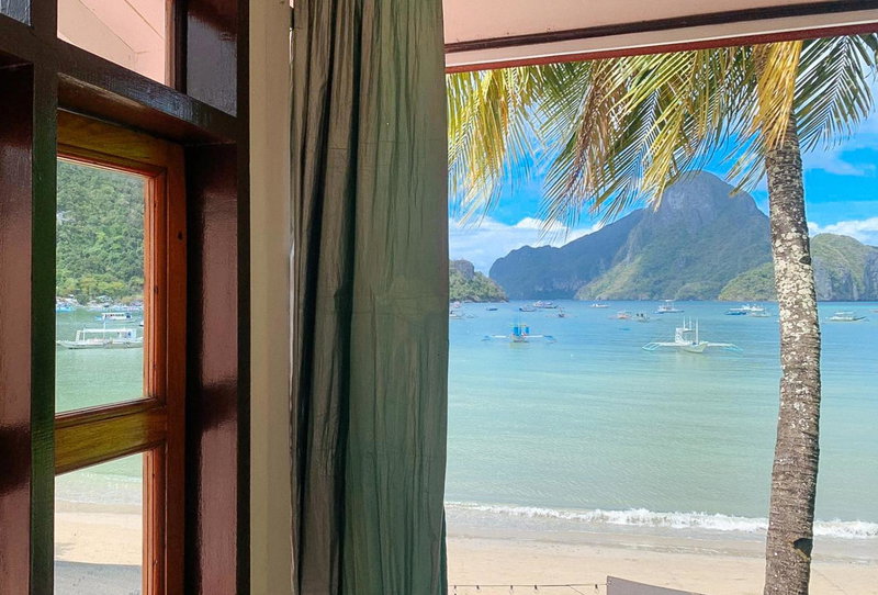 RedDoorz @ Tandikan Beach Cottages, El Nido, Philippines