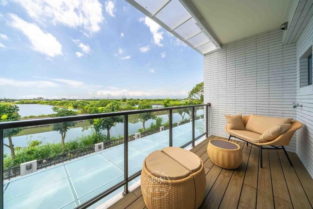 Xiuhu Lodge, Taiwan