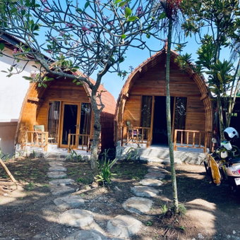 Dikaloha Surfschool and Stay, Airsatang, Indonesia