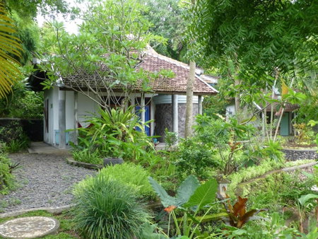 Sananda Aryani, Lovina, Indonesia
