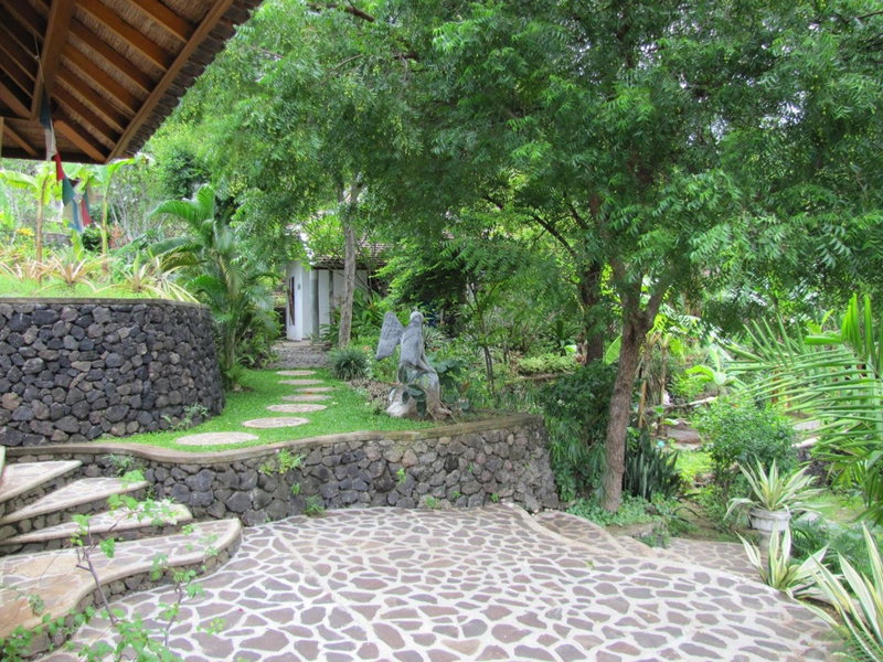 Sananda Aryani, Lovina, Indonesia