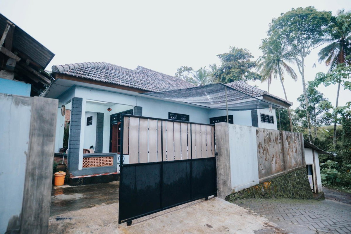 Agus Hidden Homestay - Banjar Sweet Village-Ijen, Indonesia