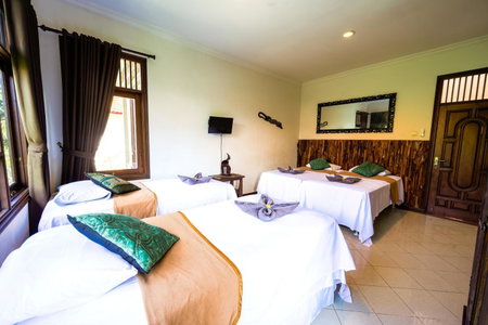 Villa SANKET - KUTA - 6 bedrooms - 6 bathrooms - Great Location, Kuta, Indonesia